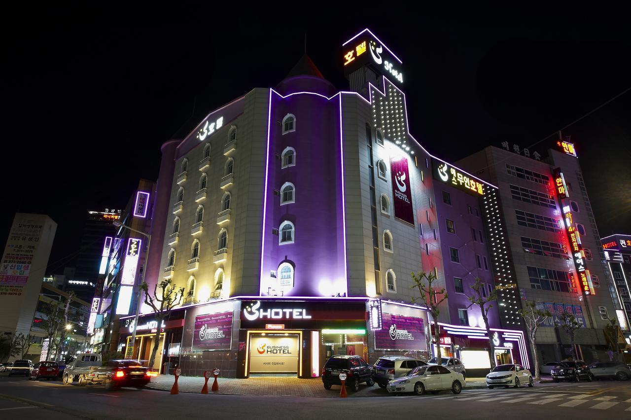 S Hotel Gwangju Metropolitan City Luaran gambar